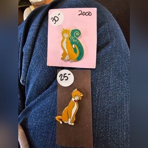 2 for 1 omalley pins DISNEY